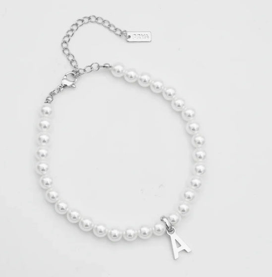 Fashionable English Pearl Bracelets